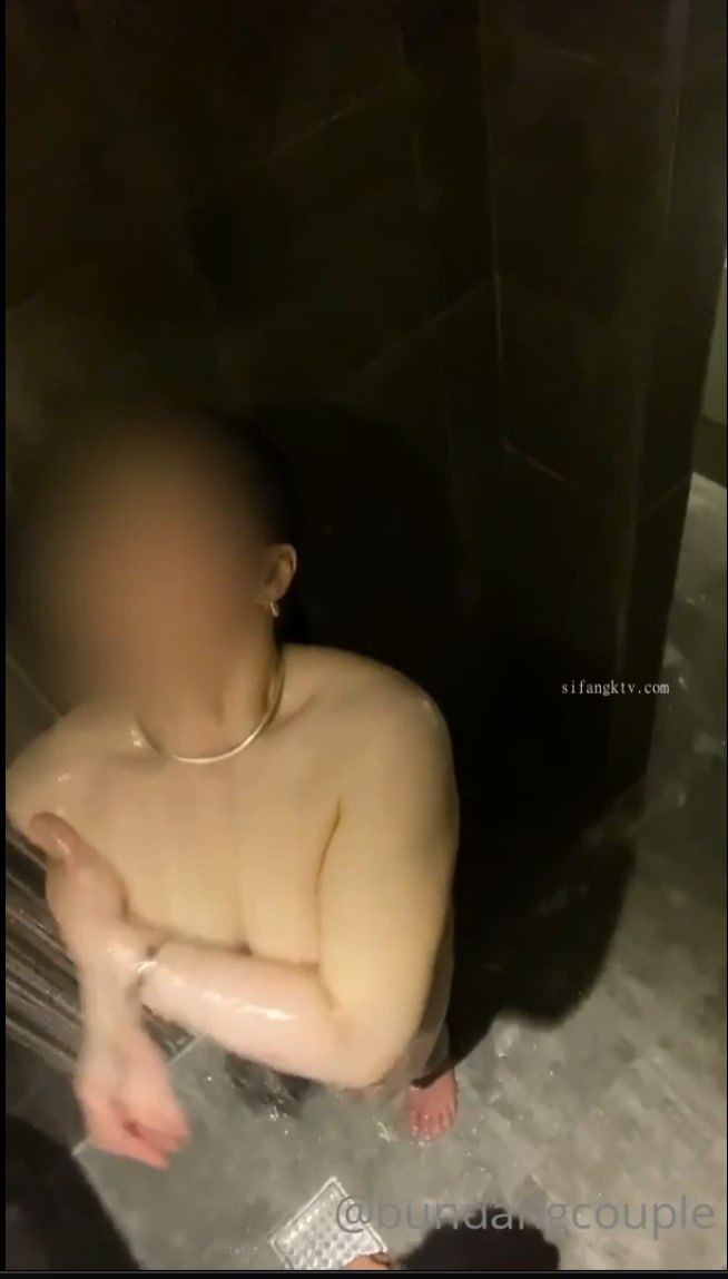 【JVID】子涵化身天使勾引一起上天堂